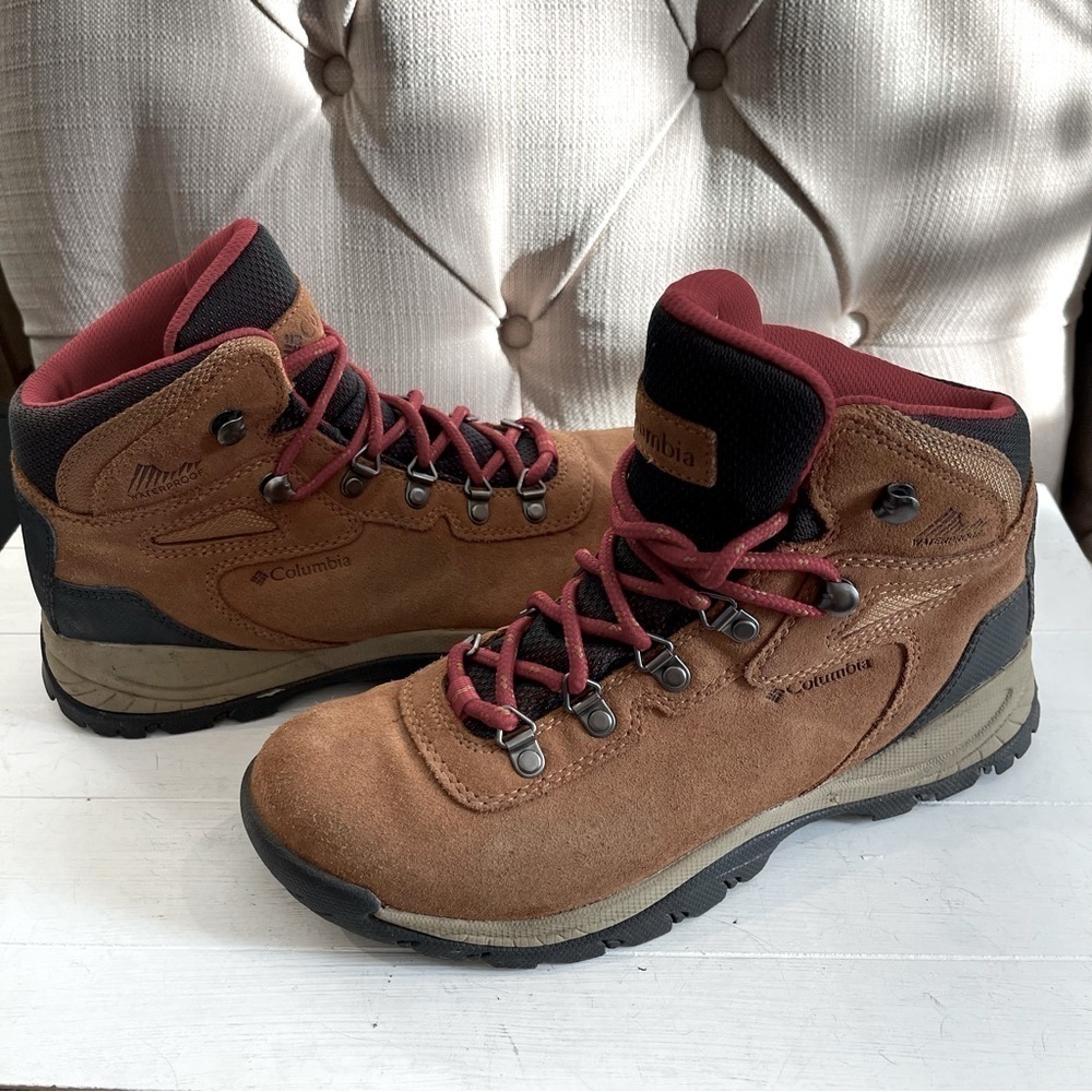 Women's Columbia Newton Ridge Plus Waterproof Amped BL 4552-286 Size 8